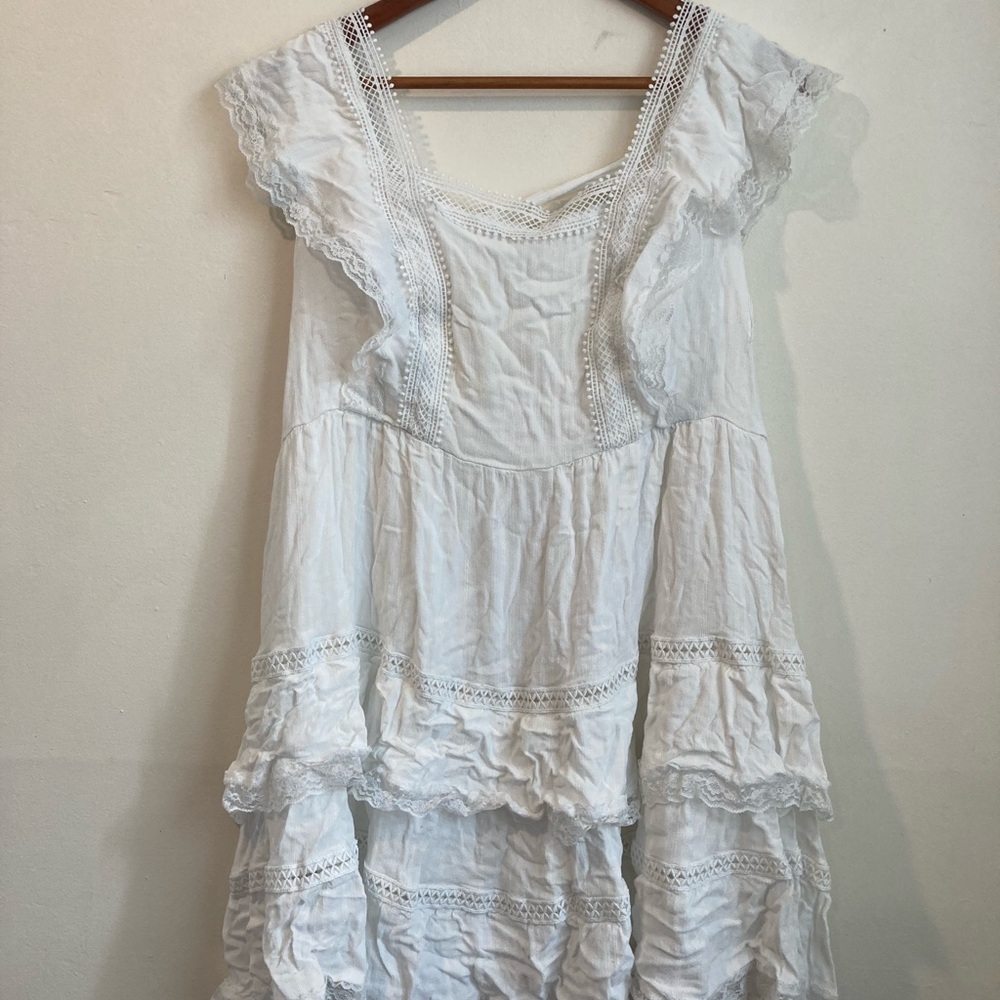 Elegant White Lace Trim Dress